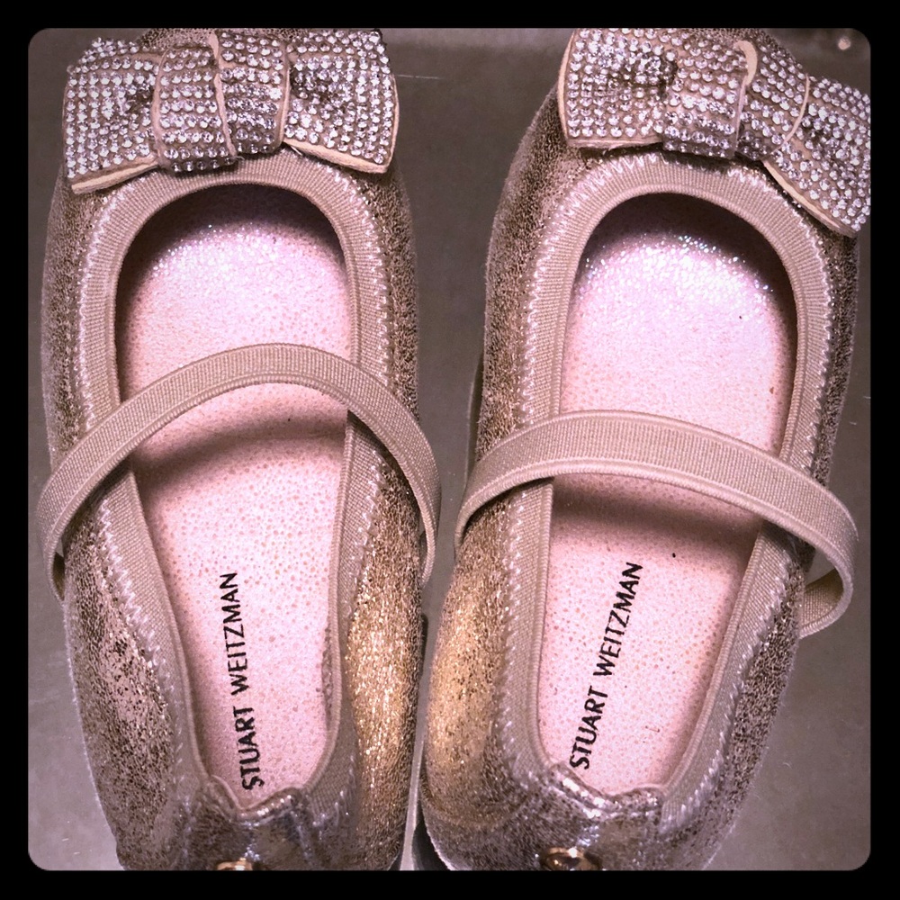 Stuart Weitzman. Champagne Gold Met.  Mary Jane’s